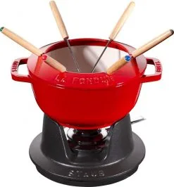Staub Fondueset Aus Gusseisen In Kirschrot