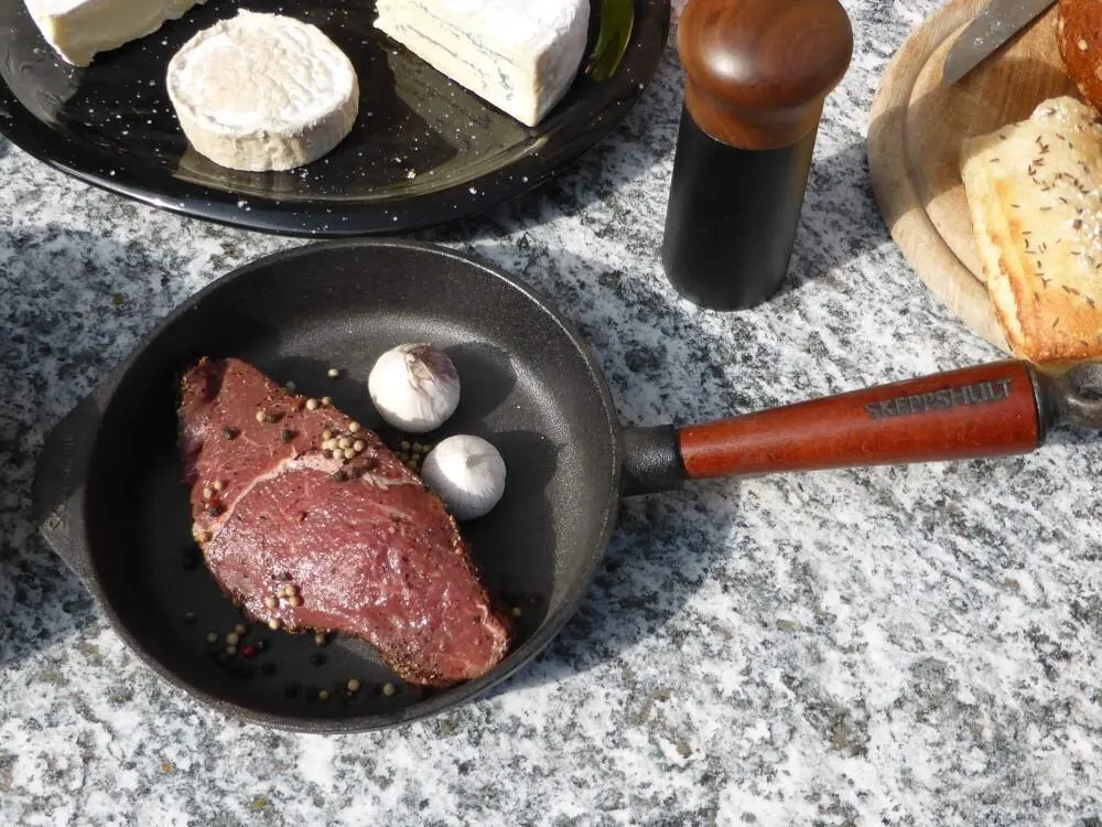 Skeppshult Bratpfanne Mit Holzgriff 6 Skeppshult Bratpfanne Mit Holzgriff – Bild 6