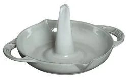 Staub Hähnchenbräter Aus Gusseisen In Grau